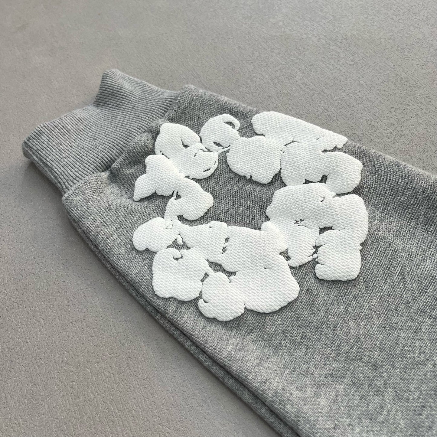 Moletom Denim Tears Cinza - Shabby Company