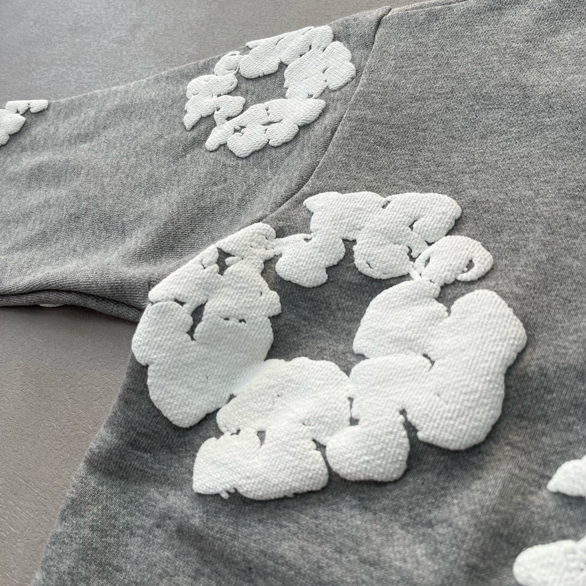 Moletom Denim Tears Cinza - Shabby Company